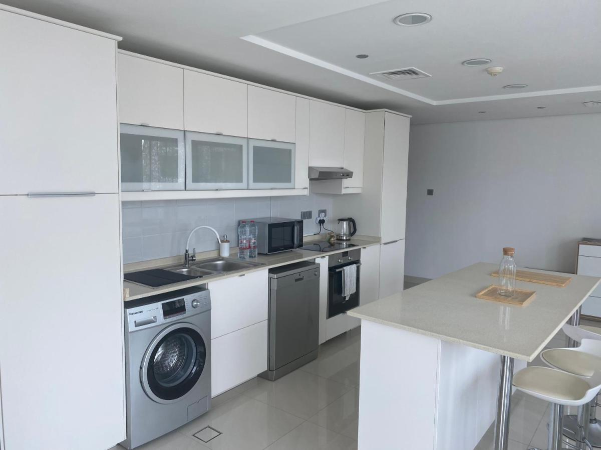 One Bedroom Apartment With Pool & Gym Near Marina Dubaj Exteriér fotografie