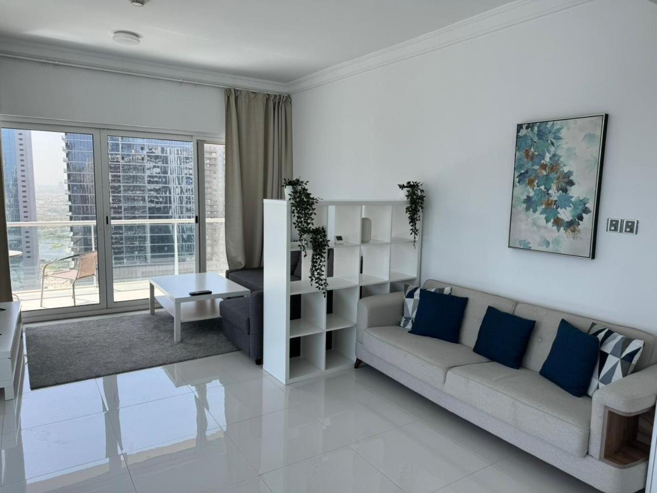 One Bedroom Apartment With Pool & Gym Near Marina Dubaj Exteriér fotografie